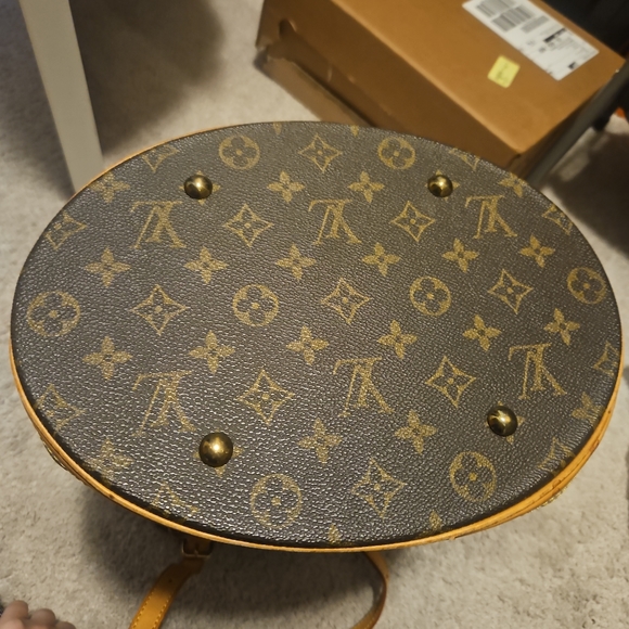 Louis Vuitton Monogram Bucket bag - Picture 5 of 9